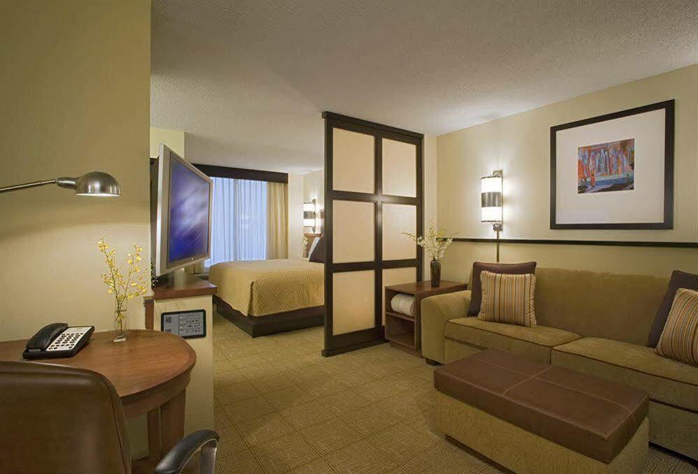 Hyatt Place Milwaukee Airport Exterior foto
